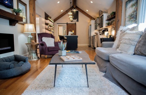 Rountree House | The Dryer House - A Charming Restored Home in a Walkable Neighborhood