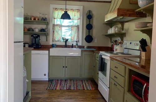 Highlands - Perkins House | The Edinburgh Cottage