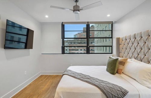 Central Business District Hotel | The Eleanor New Orleans 4BD/4B - All King Bedrooms