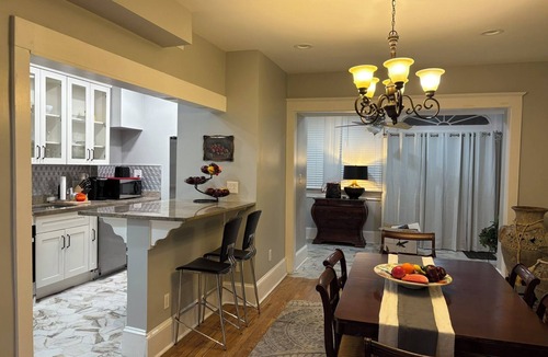 Northwest Hotel | The Elegant Spring House Loft
