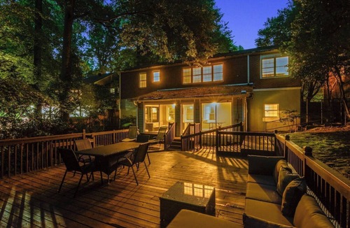 Atlanta Villa | The Estate at Emory, CDC, 7 Bedrooms, Sleeps 16