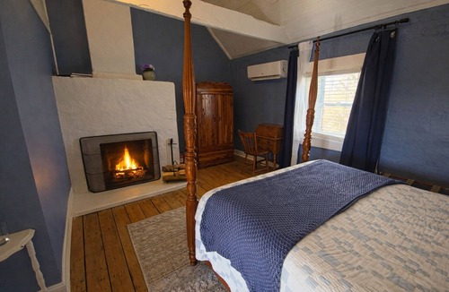 Locust Dale Bed & Breakfast | The Estate at Meander