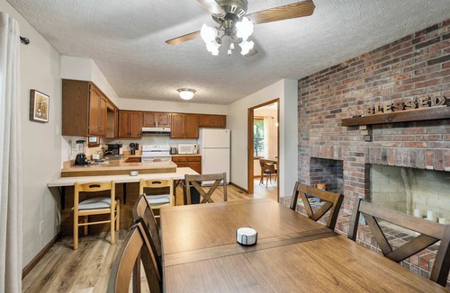 Hamilton House | The Family Nook Home for 8