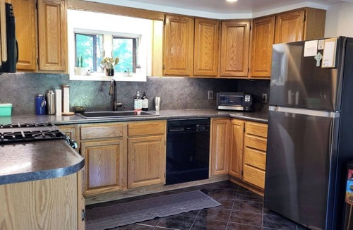 L'Anse House | The Farmhouse At Aura Orchards
