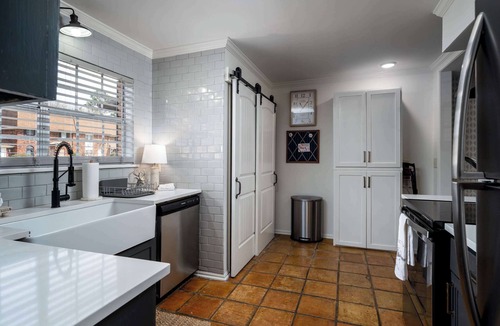 Tuscaloosa House | The Fox's Den | Spacious 3BR Townhome Near UA & Downtown