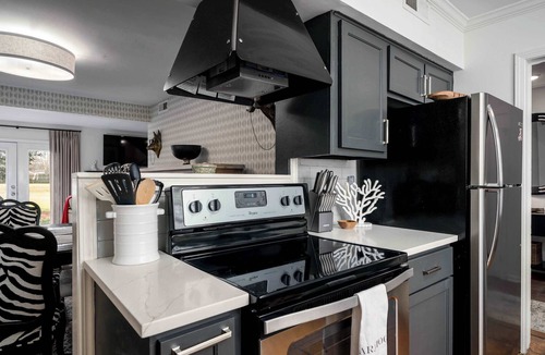 Tuscaloosa House | The Fox's Den | Spacious 3BR Townhome Near UA & Downtown