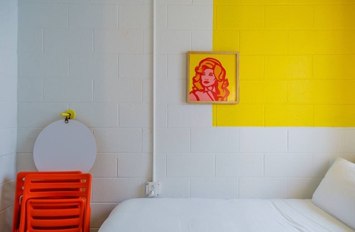 East Hill Hotel | The Gallatin (218 Cozy Full) Colorful Boutique Hotel