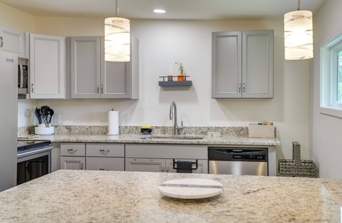 Banner Hill Cottage | 'The Garden Cottage' w/Yard & Views in Erwin!