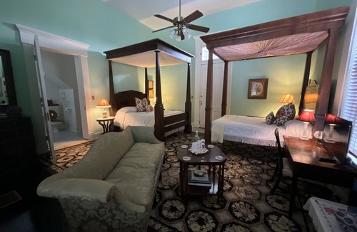 Wayside Bed & Breakfast | The Garden Suite - Double Queen Ground Floor Suite at The Belmont 1857
