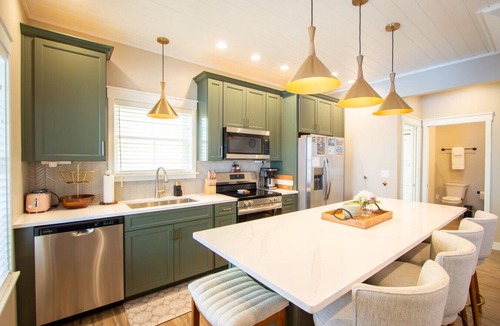 Celina Cottage | The Getaway: 3 bed/2 bath Lakeside Cottage w/King Beds & Hot Tub!