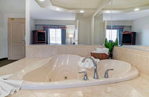 Grand Rapids Hotel | The Grand Select