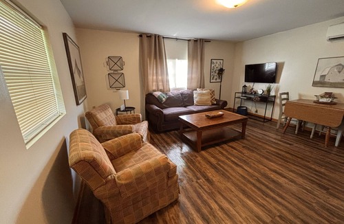 Mountain View Cottage | The Granny Cottage ~ on Main Street