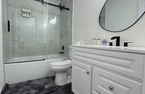 Memphis House | The Guernsey Getaway New Construction 3 Bedroom 2 Bathroom