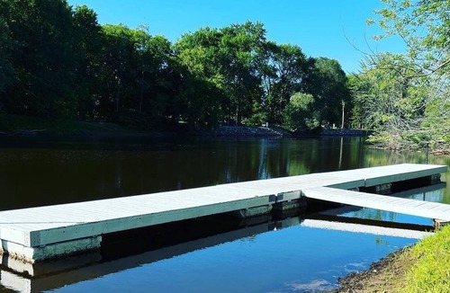 Oconto House | The Happy Camper | Private | Riverfront