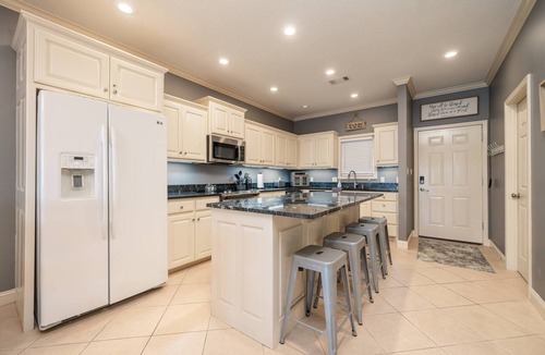 Lake Hamilton Condo | The Haven on Hamilton: Charming Pet-Friendly Lakefront Condo w/Porch, Dock Access & Stunning Views!