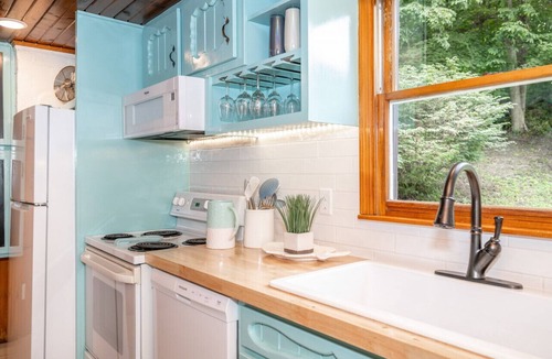 Loveland Cabin | The Heist, A River Retreat
