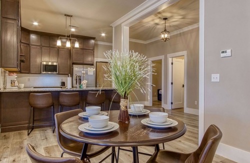 Sevierville Hotel | The Historic Central Hotel, a New Hotel Collection Property