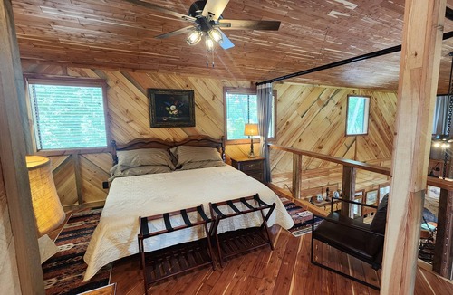 Boswell Cabin | The Indian Lodge in Sunset Valley on the White River