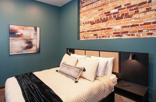 Downtown - Waterfront Hotel | The Intrepid