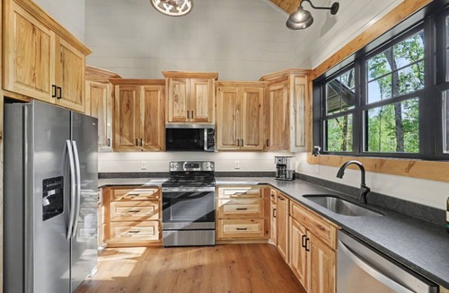 Tiger House | The Lake Escape-Where Fire-pit Meets Hot-tub