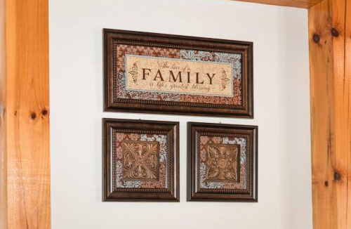 Milltown House | The Lake House at Garrison Farmstead near Columbia KY