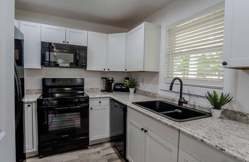 Tusculum House | The Little White Cottage - Tusculum, TN 2 bed, 1 bath home