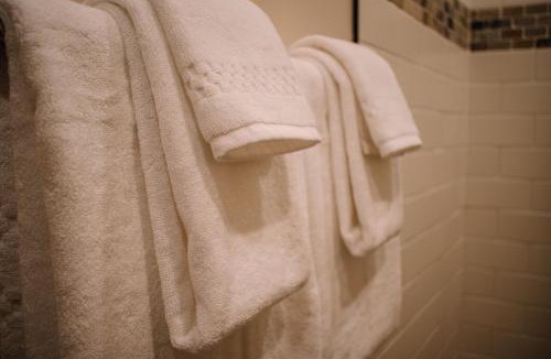 Mauston Hotel | The Lodge at Mauston
