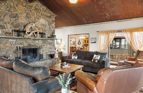 Dennard Cabin | The Lodge offers stunning 360° views of the Ozark Mountains!