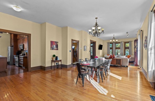 Lafayette Square House | The Marquis Manor | JZ Vacation Rentals