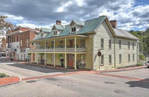 Jonesborough House | The Maxwell Room at The Historic Eureka Inn