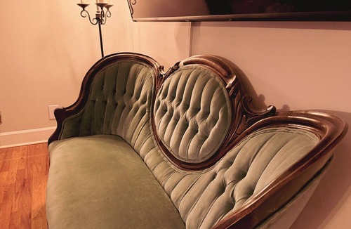 Abbeville Bed & Breakfast | The Monarch Room at The Deodara