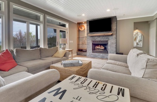 Charlevoix House | The most desired Lake Charlevoix Estate - Only available July 8th - 22nd!