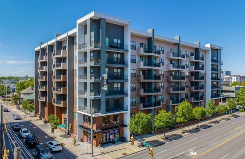 West End Apartment | The Nash Luxe- In the heart of Nashville