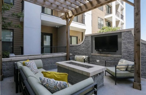 West End Apartment | The Nash Luxe- In the heart of Nashville