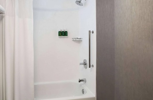 Donelson Hotel | The Nashville Hideaway! 2 Modern Units, Pet-friendly Property, Kitchenette!