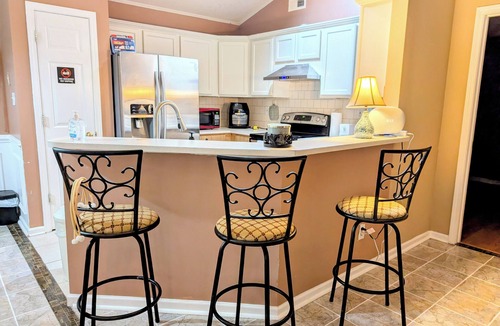 Harwood Lane House | The National Whitewater-Charming house with WiFi, and AC in lovely Charlotte!