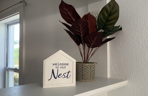 Flagler Beach Cottage | The Nest, 2 bed,1 block to beach, pier & restaurants, dog friendly