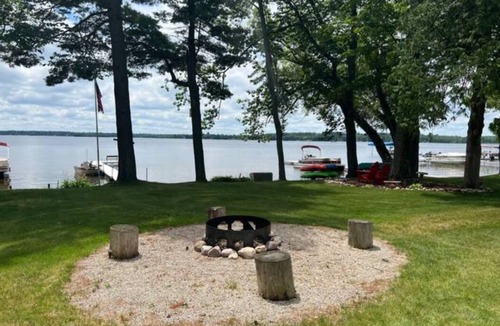 Wauksaukee House | The Noquebay Hideaway