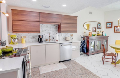 New Smyrna Beach House | The Octopus Lounge - Pet-friendly Pool Home off Flagler Ave!