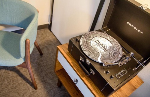Downtown Eau Claire Hotel | The Oxbow Hotel