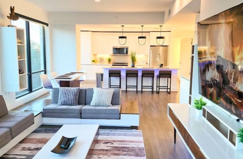 Buckhead Apartment | The Panorama Haven | Bright 3BR Luxury in Buckhead