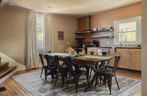 Germantown House | The Paper Plane ~ Hot Tub, Fire Pit, Deck, Grill