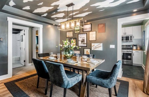 Dayton House | The Paper Plane - Pool - Sauna-Poker Room-Sleeps 8