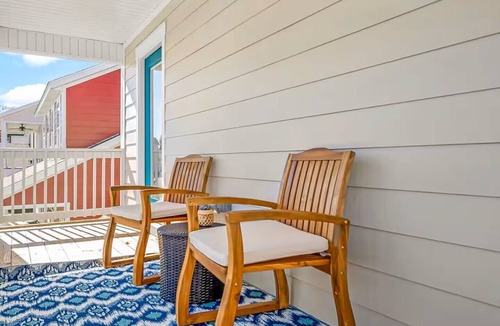 Bentonville House | The Peach-Close to Downtown, Mountain Bike Trails, and Wal Mart. Pet Friendly!