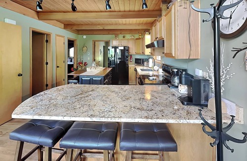 Paradise Point House | The Perch | Pet Friendly, Lake Access, Great Views!