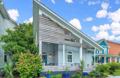 North Charleston House | The Polygon, Park Circle, Pet Friendly
