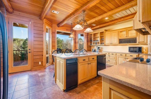 Royal House | The Ranch (6 Bedroom)