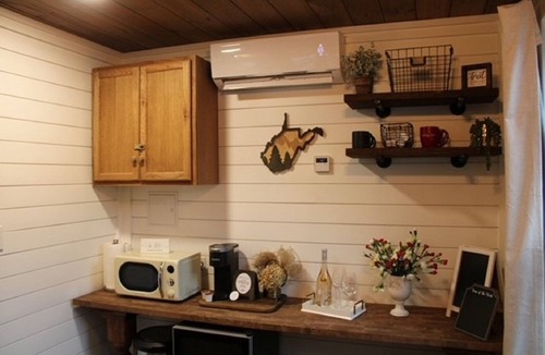Williamson Ski Chalet | The Red Dog Chalet Couples Retreat w/Hot Tub