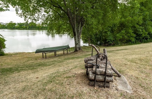 Gallatin Cabin | The Retreat at Pilot Knob | Pvt Pool | Lakeview