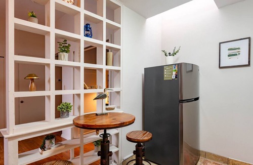 Ann Arbor Apartment | The Retro Nest - Heart of Campus